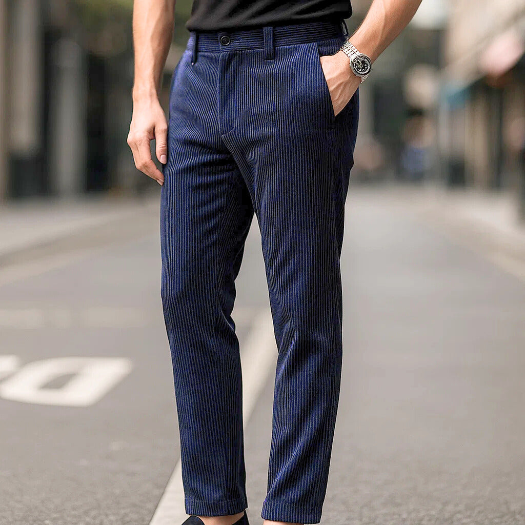 Clément, pantalon en velours côtelé bleu marine - vue 2