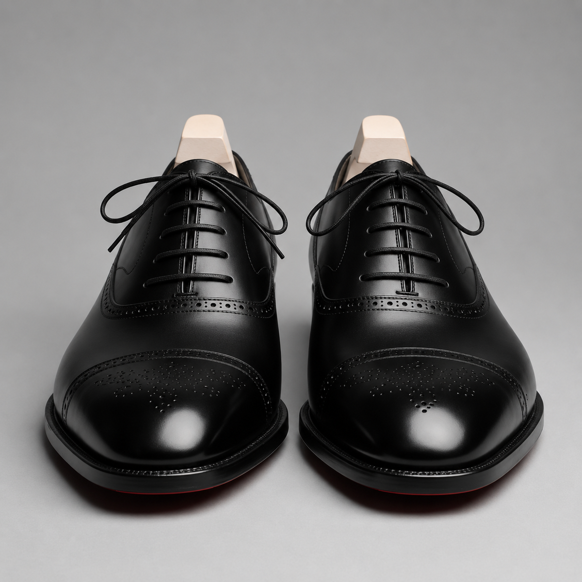 Édouard, richelieus en cuir noir semelle rouge homme - vue 8