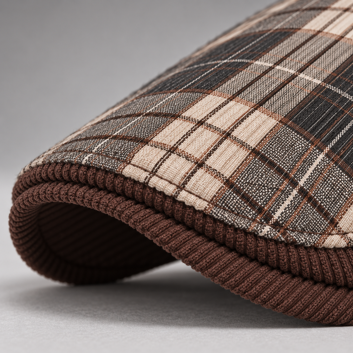 Roger, casquette écossaise : détail des carreaux